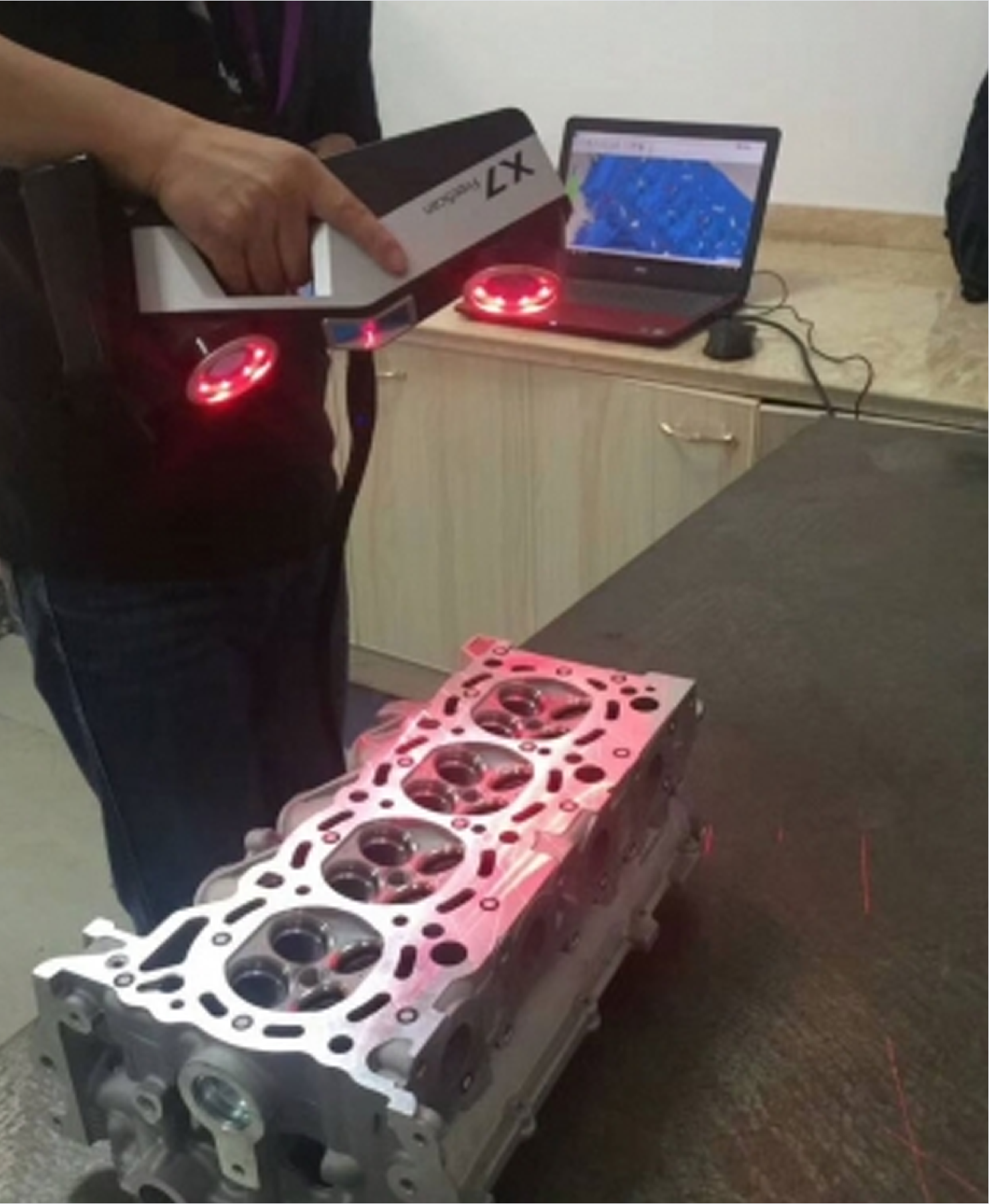 三維掃描設(shè)備